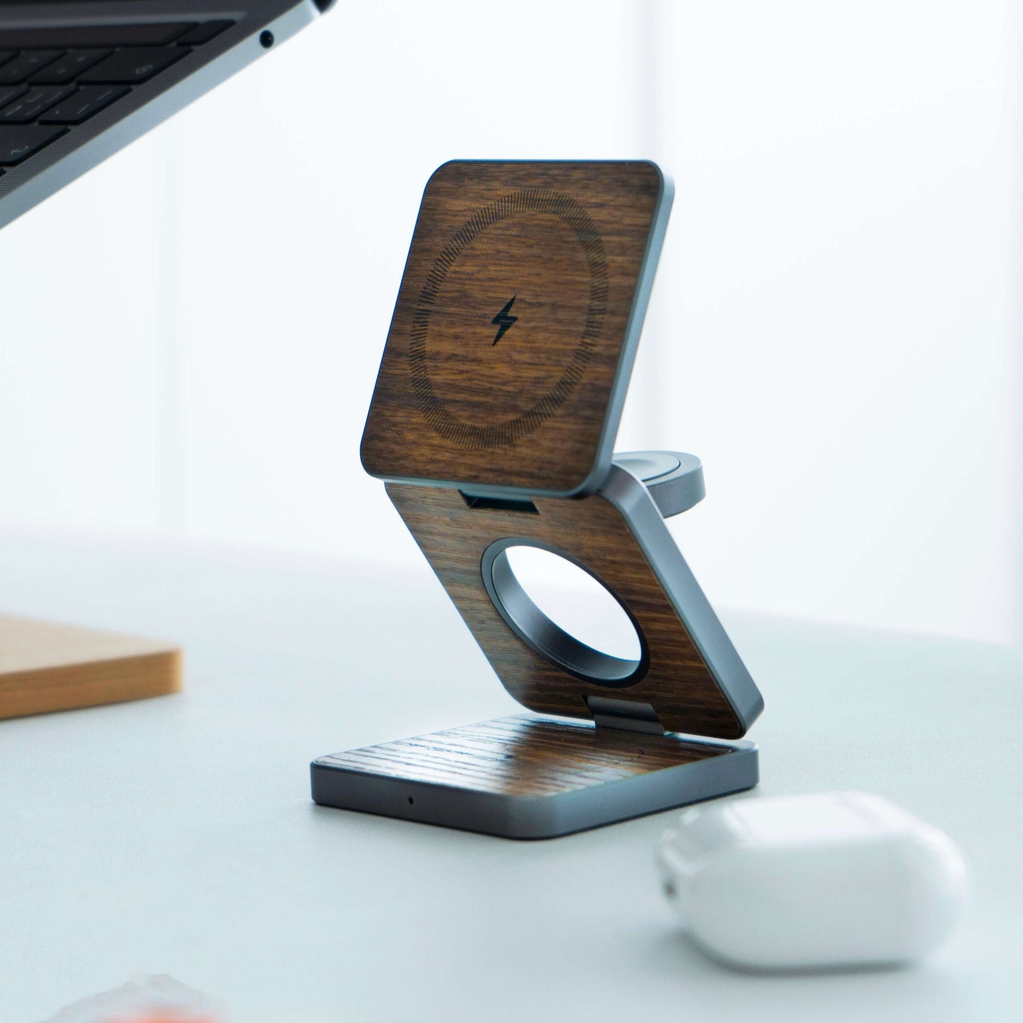 3-in-1 Foldable Magnetic Wireless Charging Stand